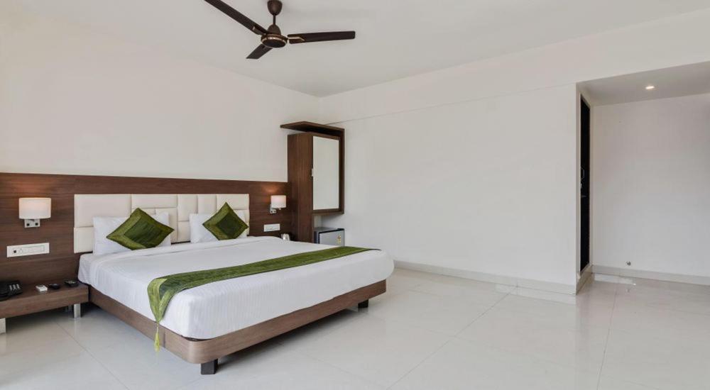 Staycation Holiday Navi Mumbai Exterior photo