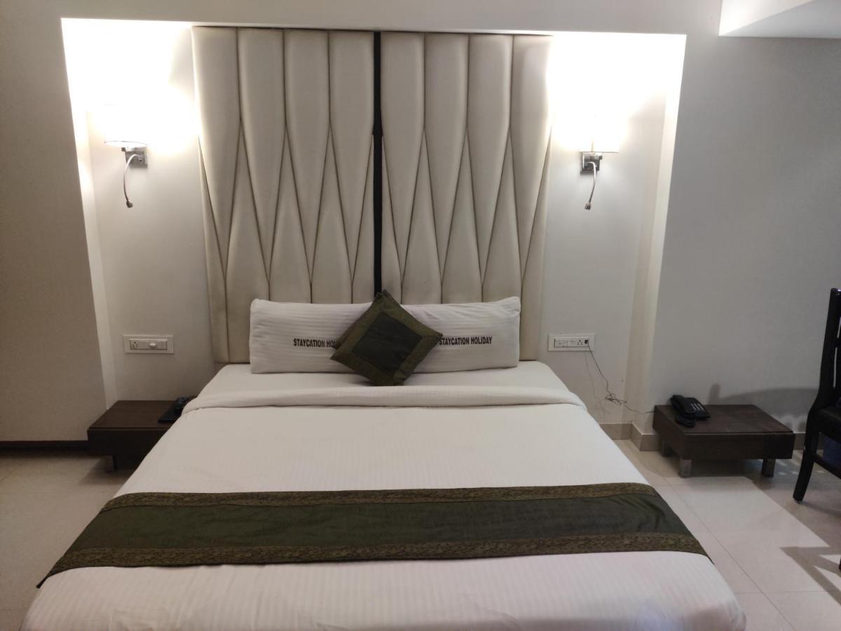 Staycation Holiday Navi Mumbai Exterior photo