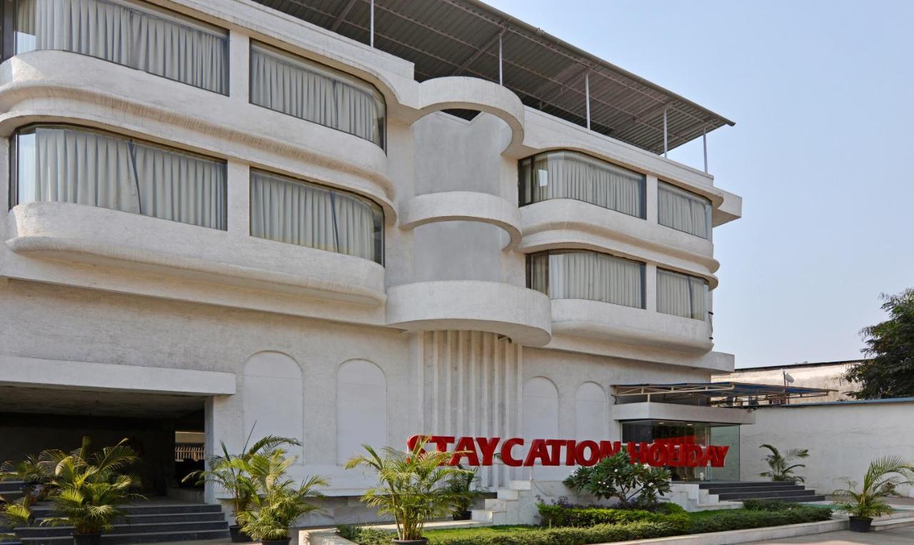 Staycation Holiday Navi Mumbai Exterior photo